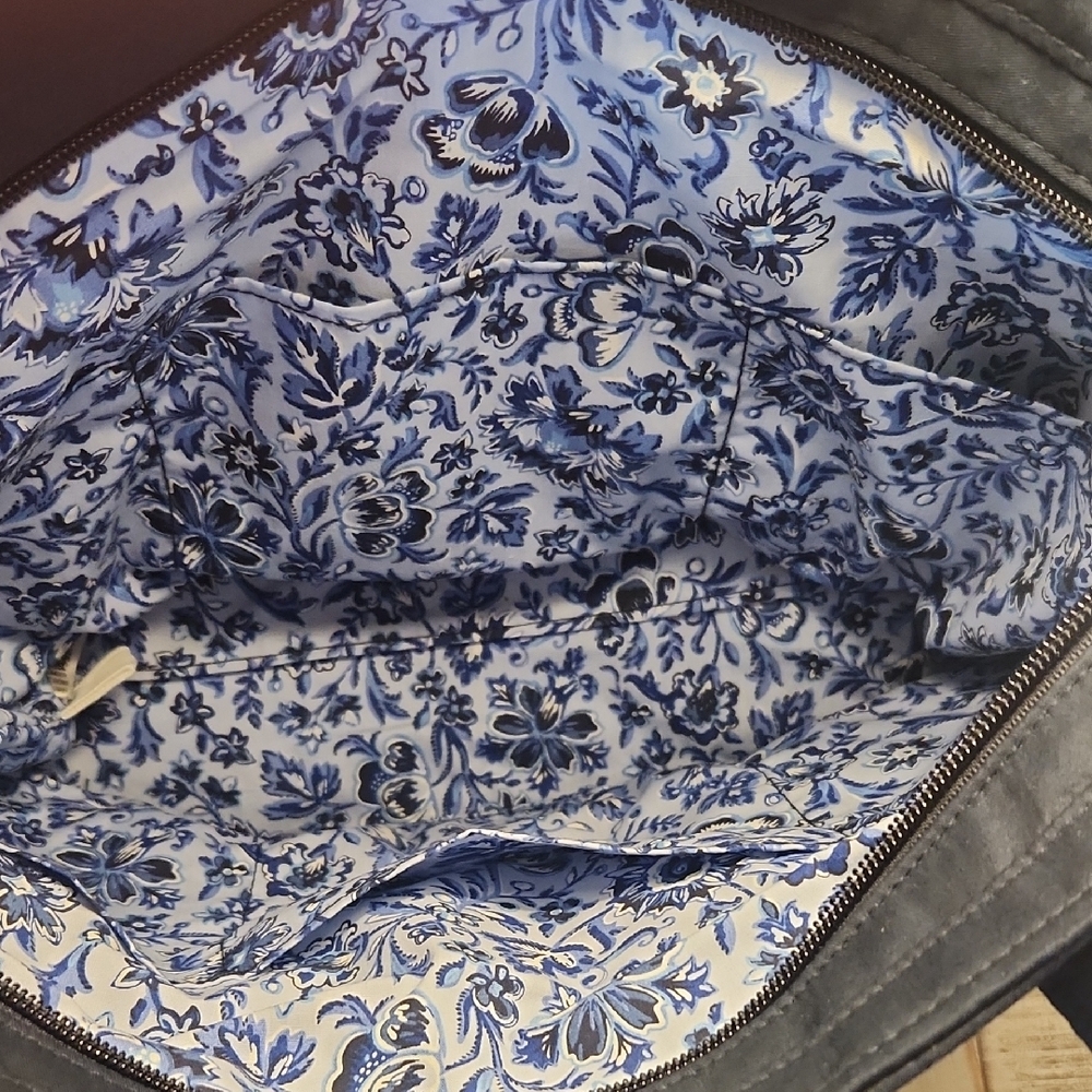 Disney Vera Bradley Navy Quilted Tote with Stitch Embroidered Accent - Picture 3 of 5